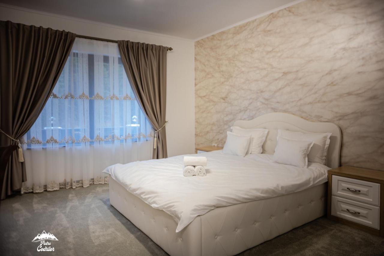 Piatra Codrilor Hotell Dorna Arini Exteriör bild